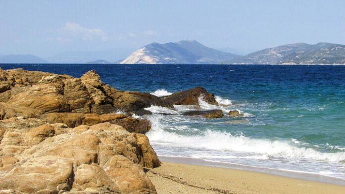 las-mejores-playas-en-espana-para-disfrutarlas-de-la-manera-mas-natural