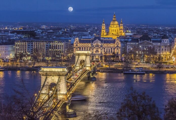 puente-de-las-cadenas-budapest